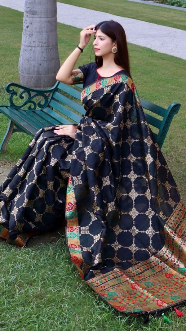 Buy Online Saree - 9 Yards Saree Online - Designer Sarees Rs 500 to 1000 -