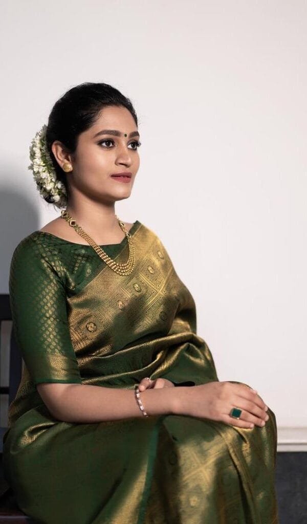 Buy Online Saree - Saree Online Surat - Designer Sarees Rs 500 to 1000 -