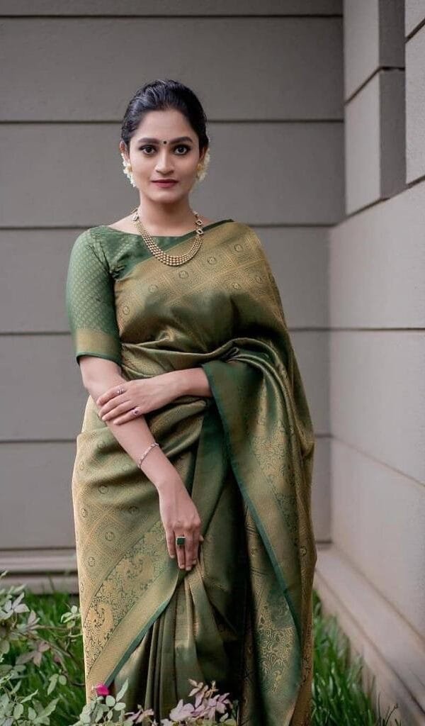 Buy Online Saree - Saree Online Surat - Designer Sarees Rs 500 to 1000 -