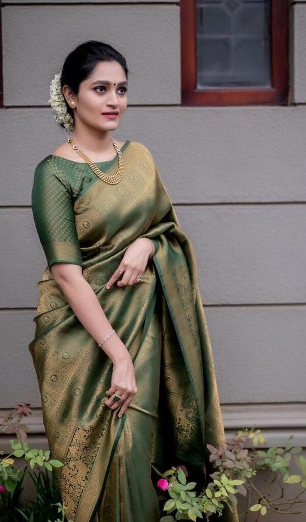 Buy Online Saree - Saree Online Surat - Designer Sarees Rs 500 to 1000 -
