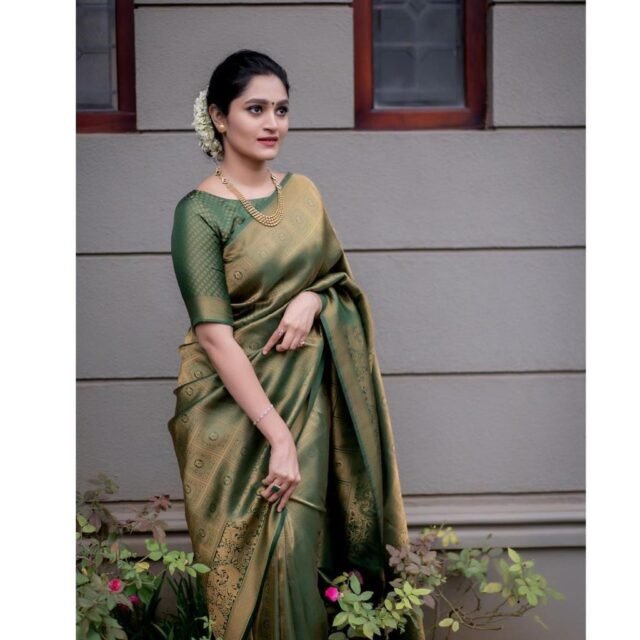 Buy Online Saree - Saree Online Surat - Designer Sarees Rs 500 to 1000 -