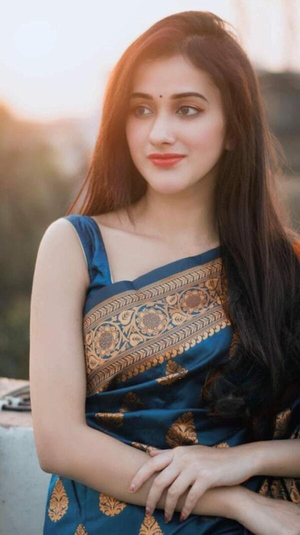 Buy Online Saree - साड़ी का पायदान बनाना - Designer Sarees Rs 500 to 1000 -