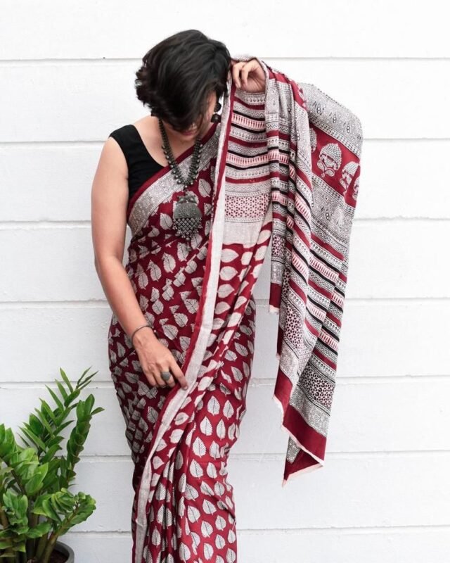 Buy Online Saree - साड़ी सेल - Designer Sarees Rs 500 to 1000 -