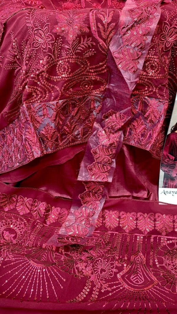 Design Of Pakistani Suits - Maroon Colour Pakistani Suits