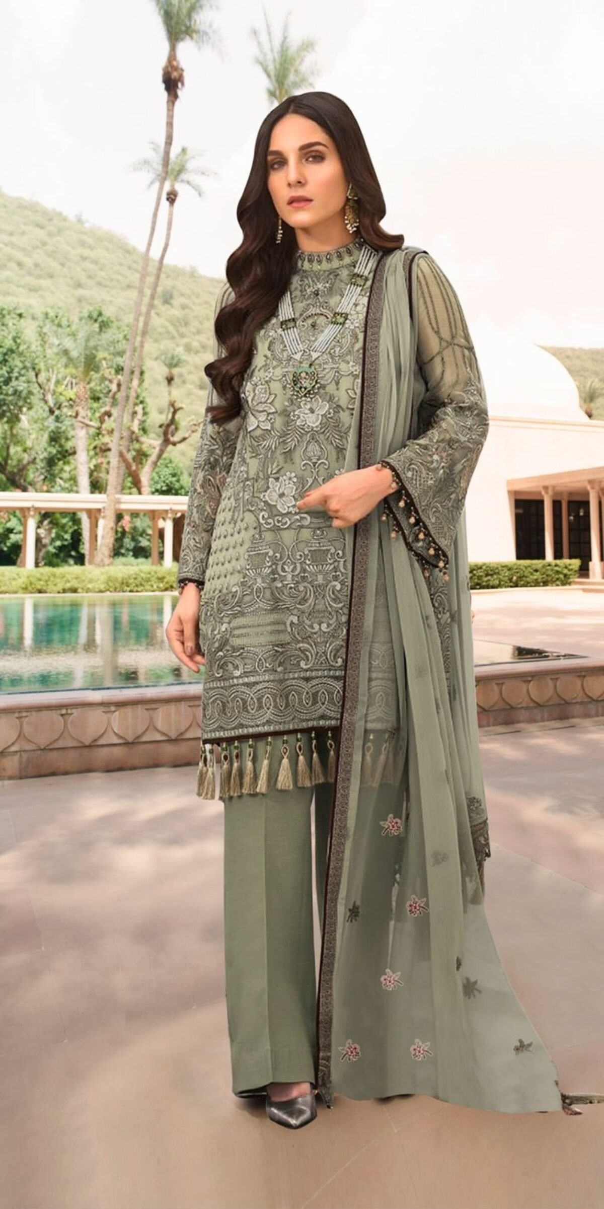 Ladies 2024 pakistani suits