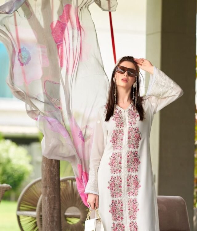 Ladies Pakistani Suits - Pakistani Suits