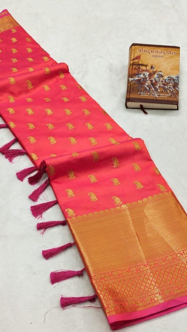 Click 👉 For more Collection Join our WhatsApp Sarees Group Visit 👉 For more Designer Sarees Rs 500 to 1000 Sarees Collection