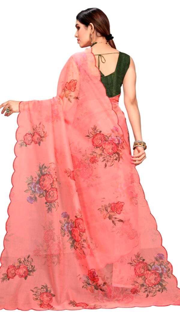 साड़ी में - Designer Sarees Rs 500 to 1000