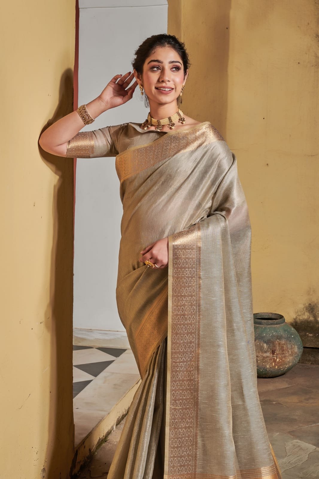 Send Silk Saree (F-60) Online in Kerala Same Day Delivery