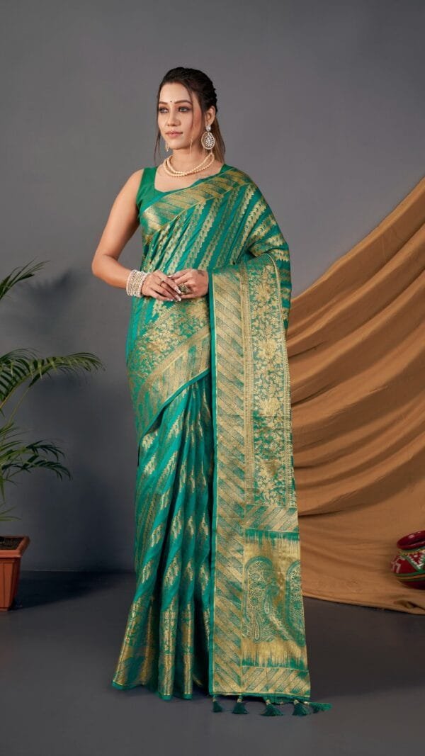 Buy Online Saree - Vishal Saree Online Shopping - Designer Sarees Rs 500 to 1000 -