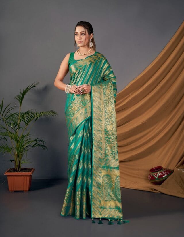 Buy Online Saree - Vishal Saree Online Shopping - Designer Sarees Rs 500 to 1000 -