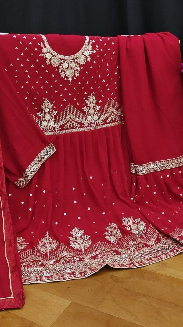 Designs Of Pakistani Suits - Pakistani Suits Online