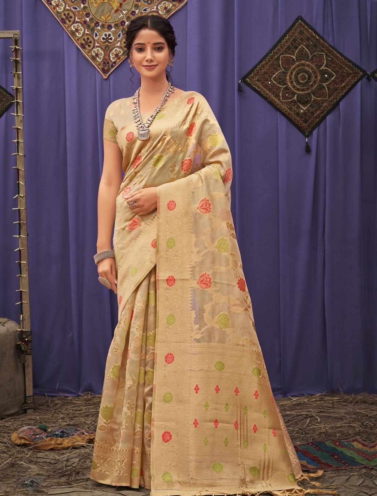 Bride Grace truly looked graceful and elegant donning this Apple Red Kancheepuram  Silk saree from Jayalakshmi Silks! #sarees #kanchipura... | Instagram