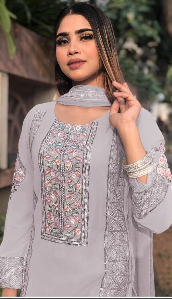 Online Wholesale Pakistani Suits - Pakistani Suits Online