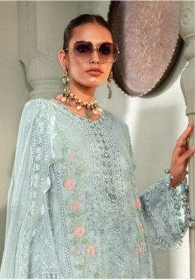 Pakistani Designer Suit - Pakistani Suits Online - SareesWala.com