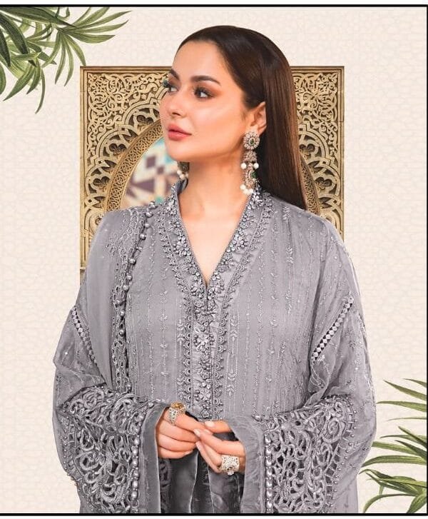 File URL: https://sareeswala.com/wp-content/uploads/2022/11/Pakistani-Dress-For-Party-Pakistani-Suits-1.jpeg Copy URL to clipboard Selected media actionsSet product image