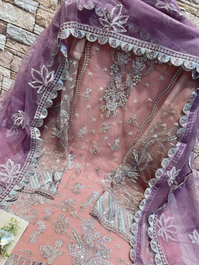 Pakistani Suits Designs 2021 - Pakistani Suits Online