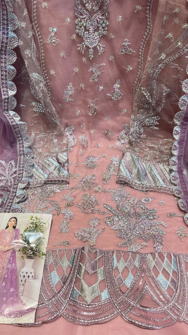Pakistani Suits Designs 2021 - Pakistani Suits Online