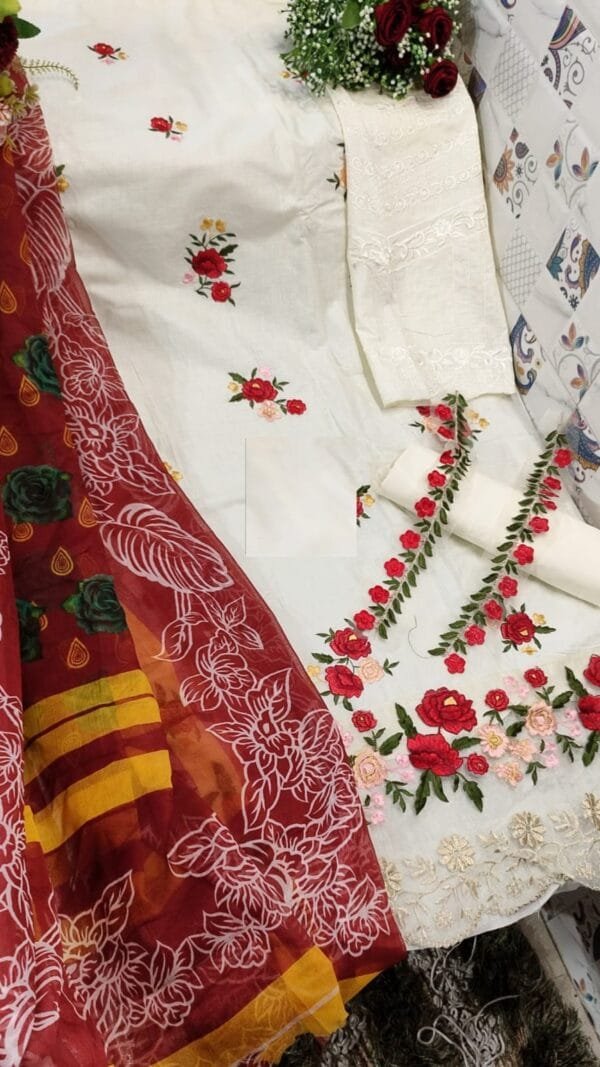 Pakistani Suits Designs - Pakistani Suits