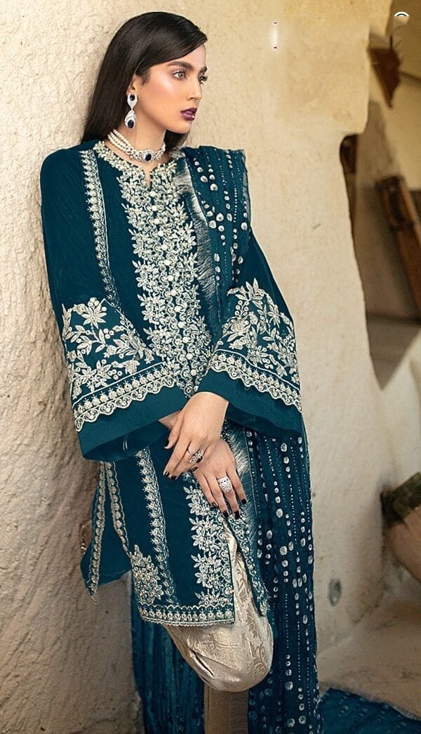 Pakistani Suits Online Sale - Pakistani Suits