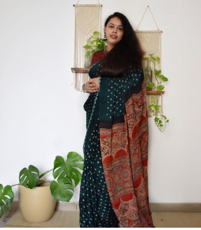 Saree Online Booking - Designer Sarees Rs 500 to 1000