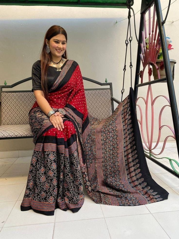 Buy Vichitra Silk Black Trendy Saree Online -