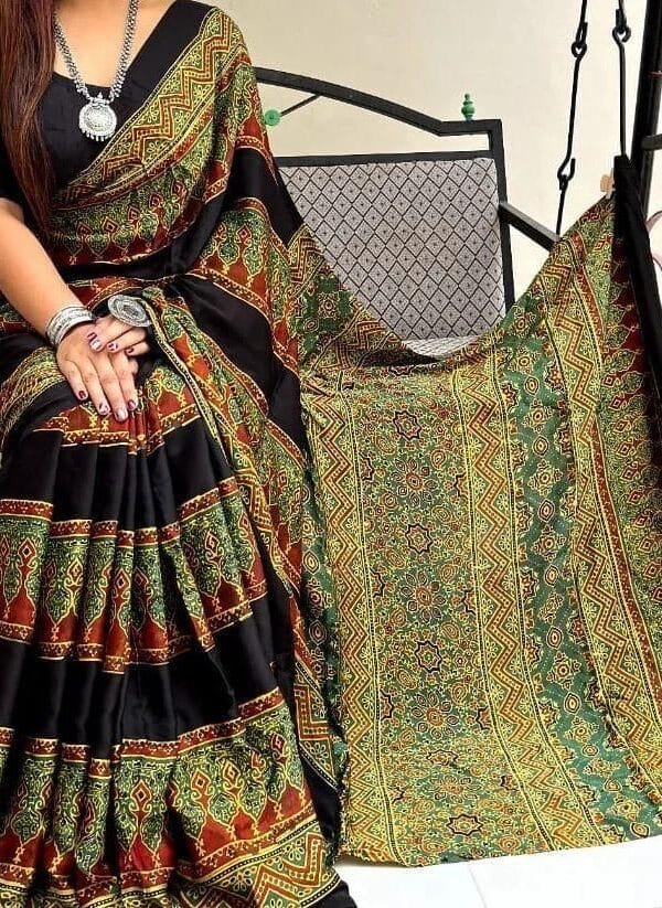 साड़ी की डिजाइन - Designer Sarees Rs 500 to 1000
