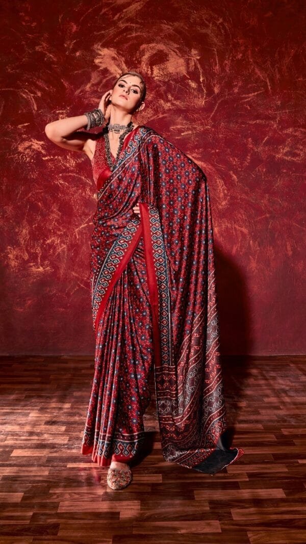साड़ी की डिजाइन - Designer Sarees Rs 500 to 1000