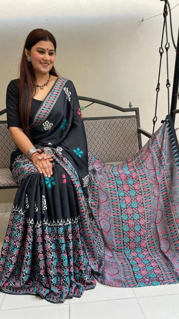 साड़ी नाम लिस्ट तस्वीरें - Designer Sarees Rs 500 to 1000