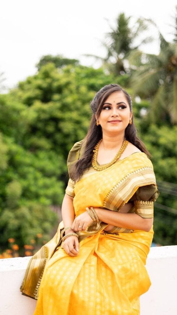 Best Saree Online Shopping App - Designer Sarees Rs 500 to 1000