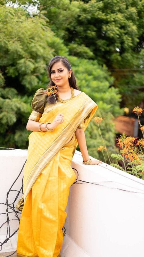 Best Saree Online Shopping App - Designer Sarees Rs 500 to 1000