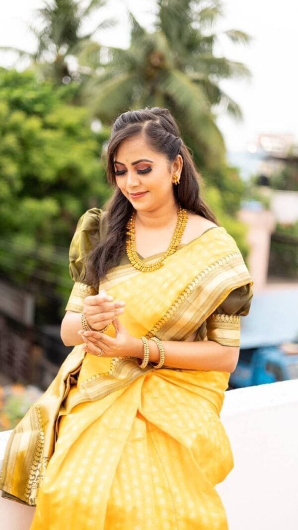 Best Saree Online Shopping App - Designer Sarees Rs 500 to 1000