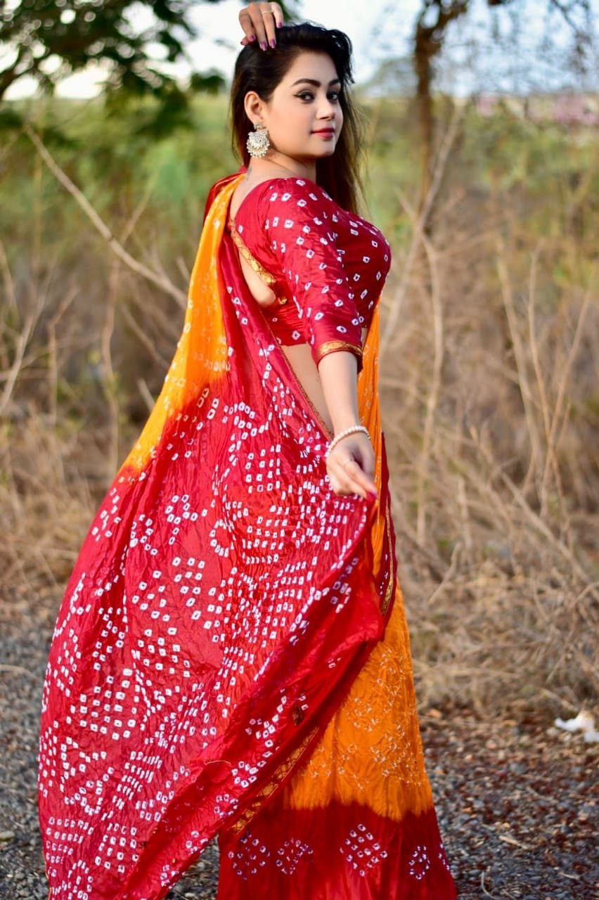 Saree Online Usa - Designer Sarees Rs 500 to 1000 - SareesWala.com