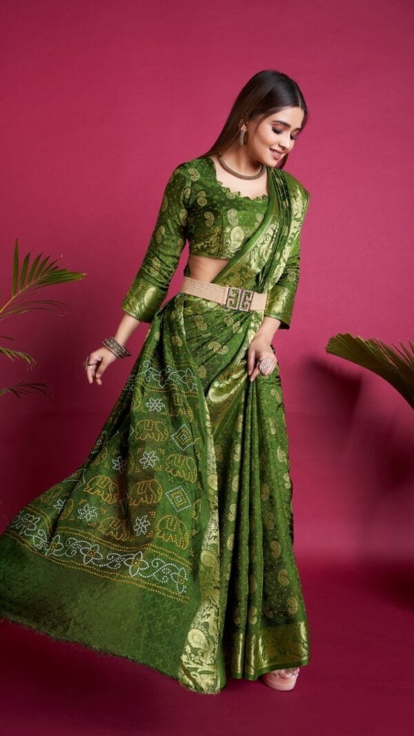 Online Silk Sarees With Price - Designer Sarees Rs 500 to 1000