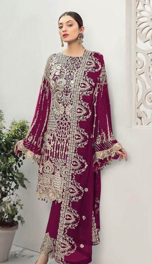 Pakistani Suits Buy Online