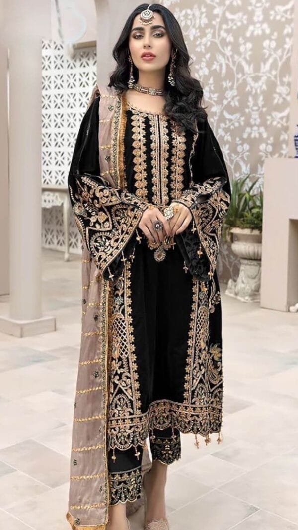 Pakistani Suits Cheap Online