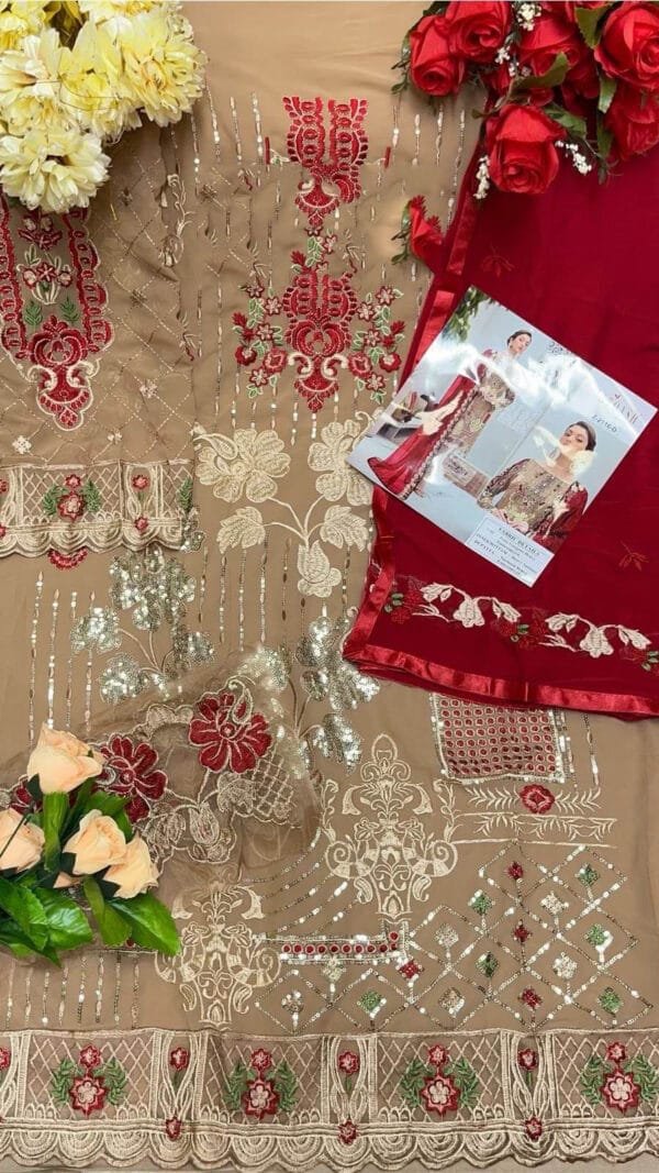 Pakistani Suits In Lucknow