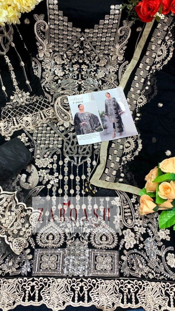 Pakistani Suits To Buy Online