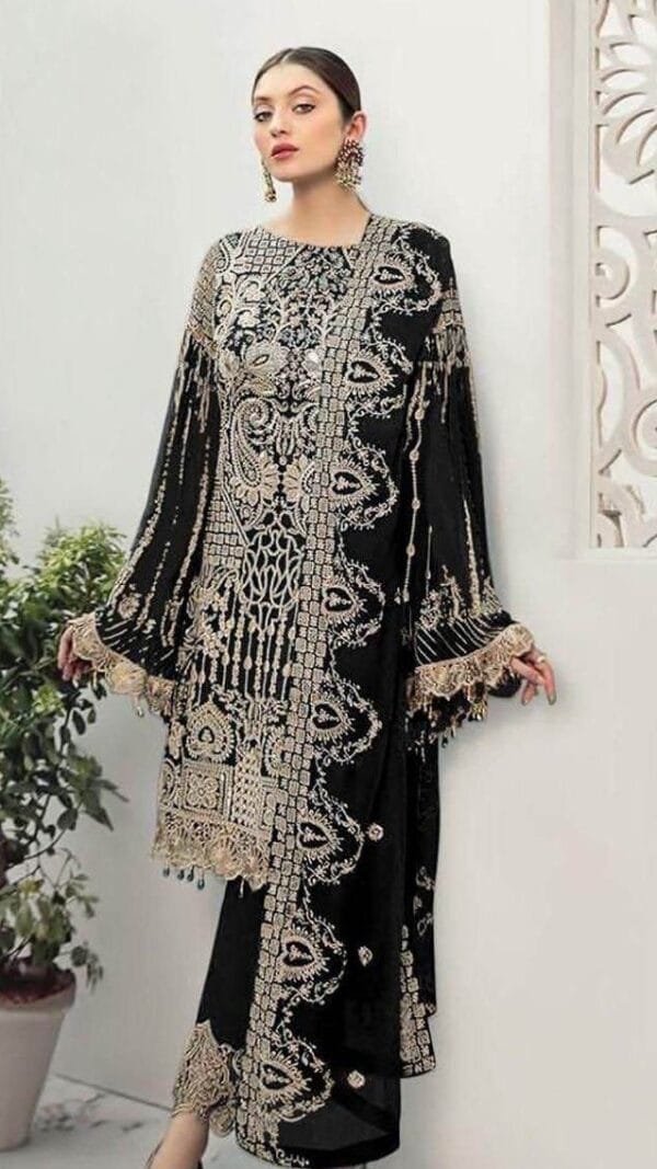 Pakistani Suits To Buy Online