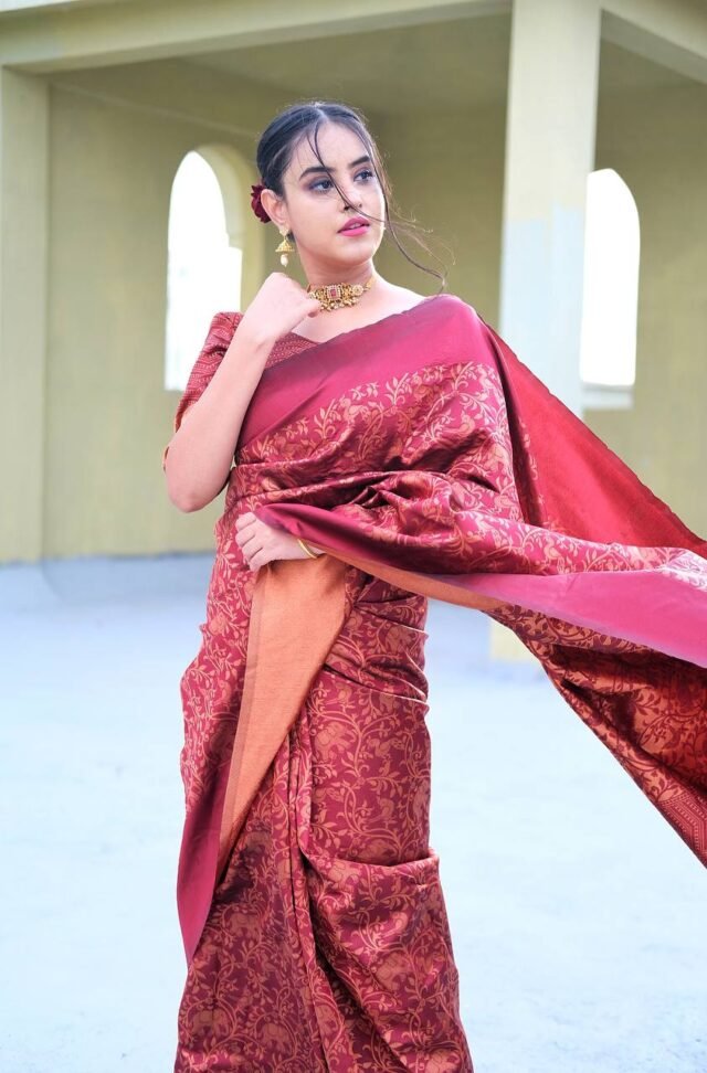 Saree In Online India - Designer Sarees Rs 500 to 1000