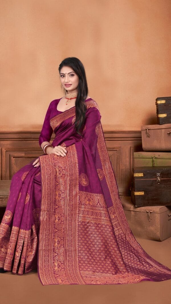 Saree Online Buy - Designer Sarees Rs 500 to 1000
