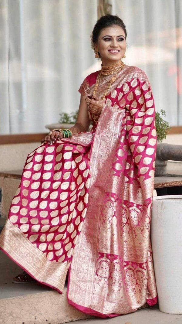 Saree Online Collection - Designer Sarees Rs 500 to 1000