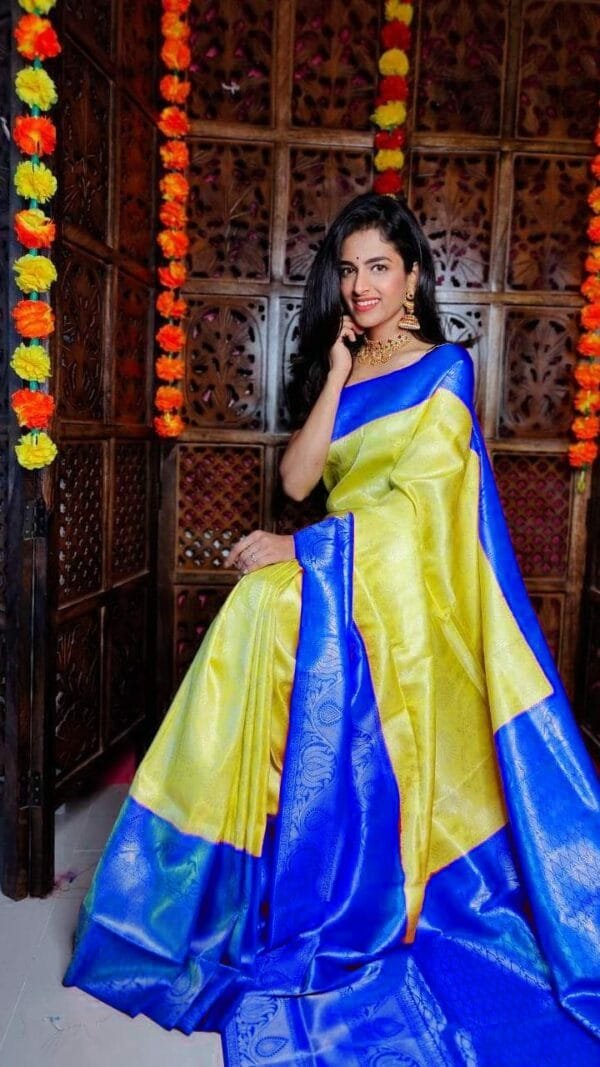 Saree Online Order - Designer Sarees Rs 500 to 1000