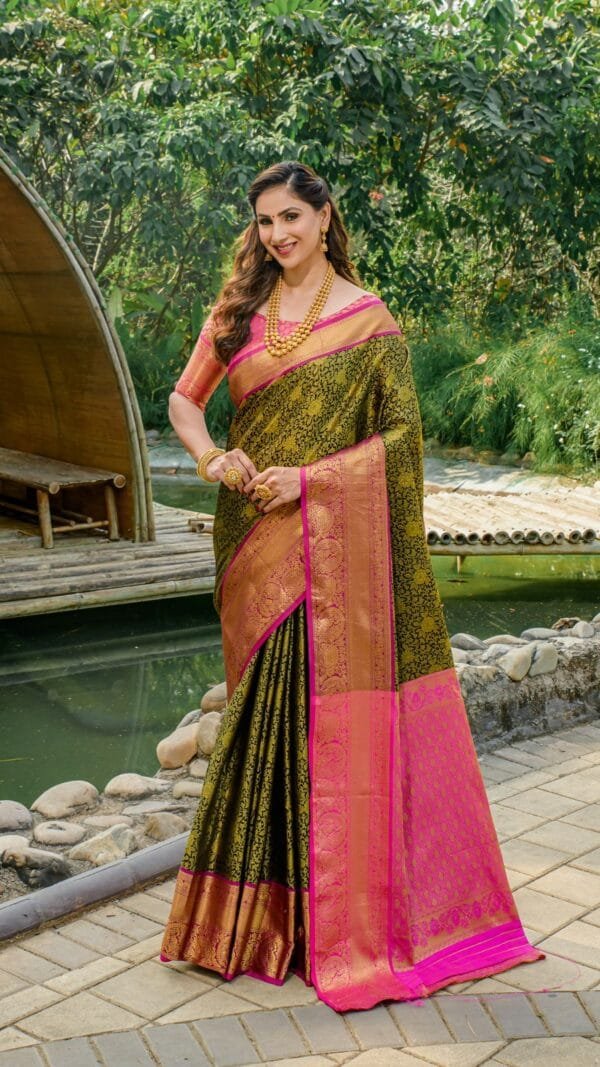 Saree Online Shopping In Kerala - Designer Sarees Rs 500 to 1000