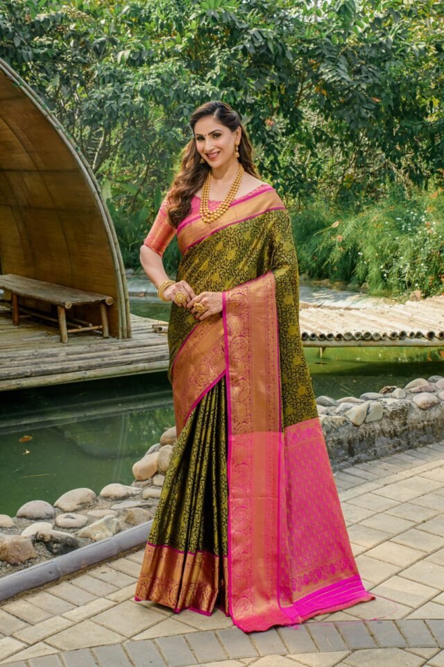 Saree Online Shopping In Kerala - Designer Sarees Rs 500 to 1000