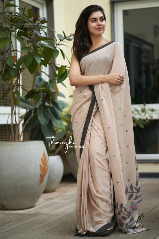 Saree To Buy Online - Designer Sarees Rs 500 to 1000