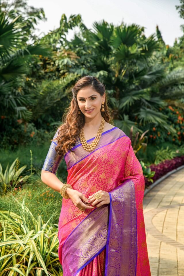 Saree With Blouse Online - Designer Sarees Rs 500 to 1000