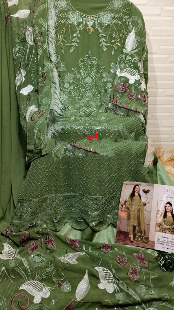 Wholesale Pakistani Suits In Delhi
