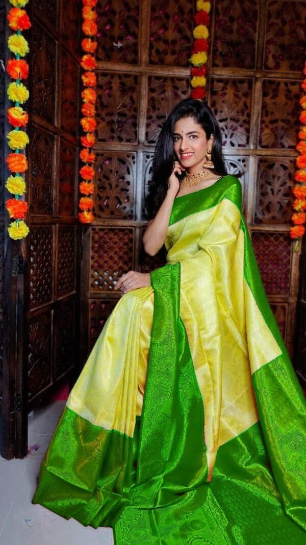 कांजीवरम साड़ी Price - Designer Sarees Rs 500 to 1000