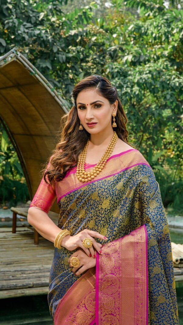 न्यू डिजाइनर साड़ी - Designer Sarees Rs 500 to 1000
